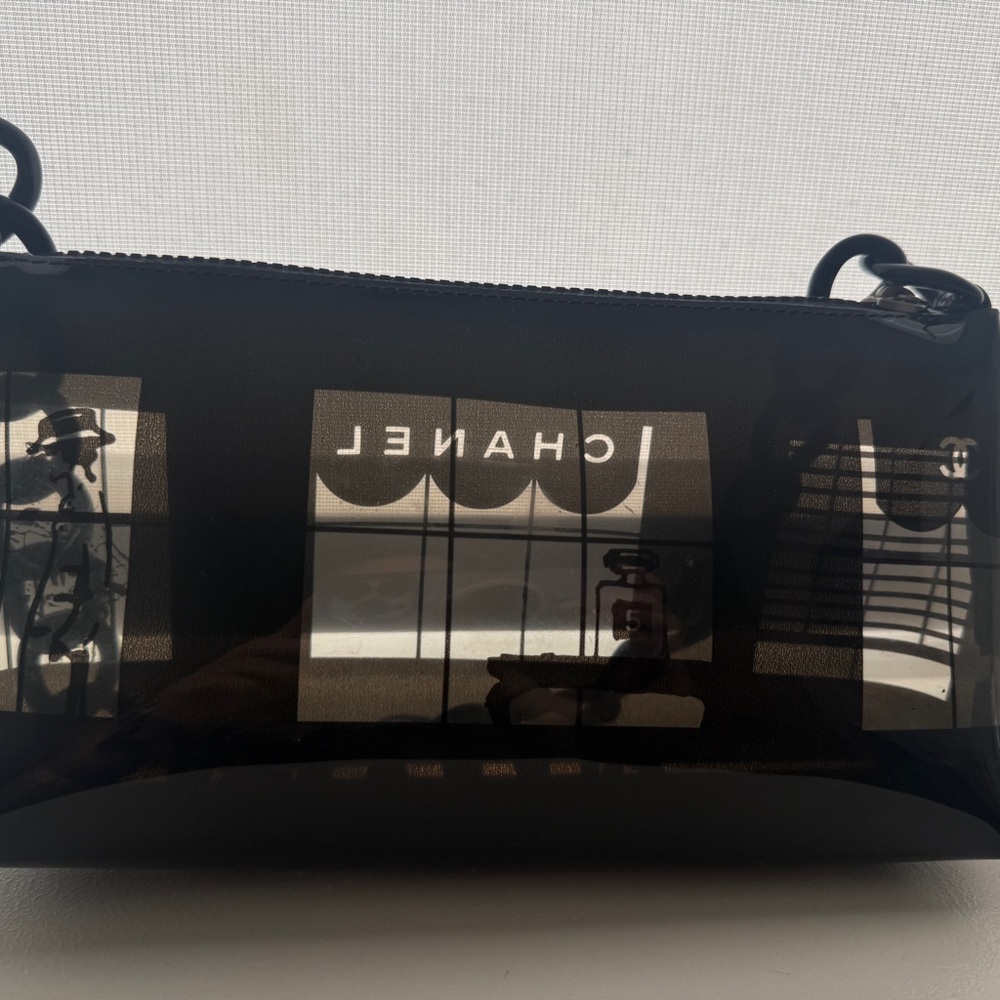 Chanel Coco Window Pochette - Picture 3 of 13
